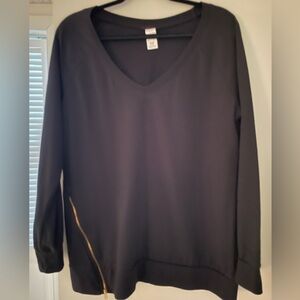 Mark. Ladies top. Black. Size XL